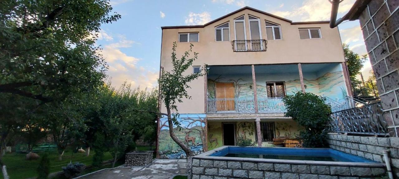 Garni Bread House Hotel Exterior photo