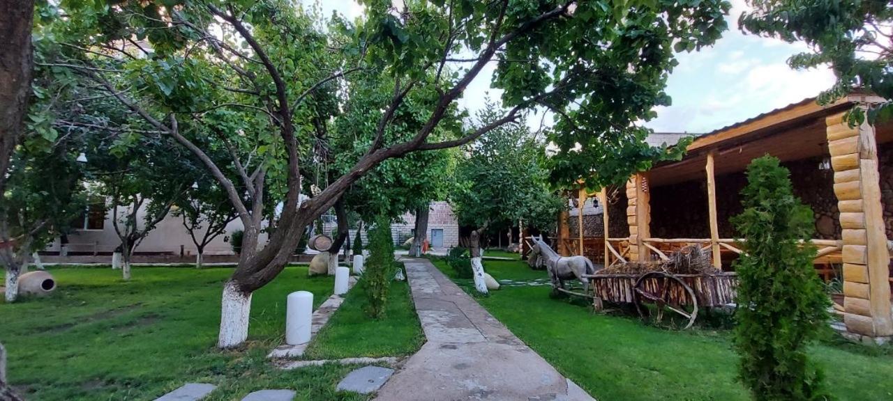 Garni Bread House Hotel Exterior photo