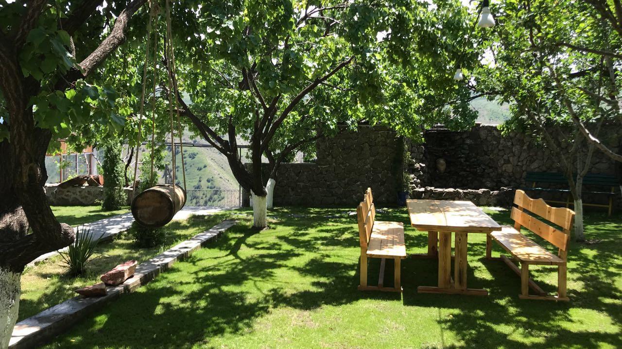Garni Bread House Hotel Exterior photo