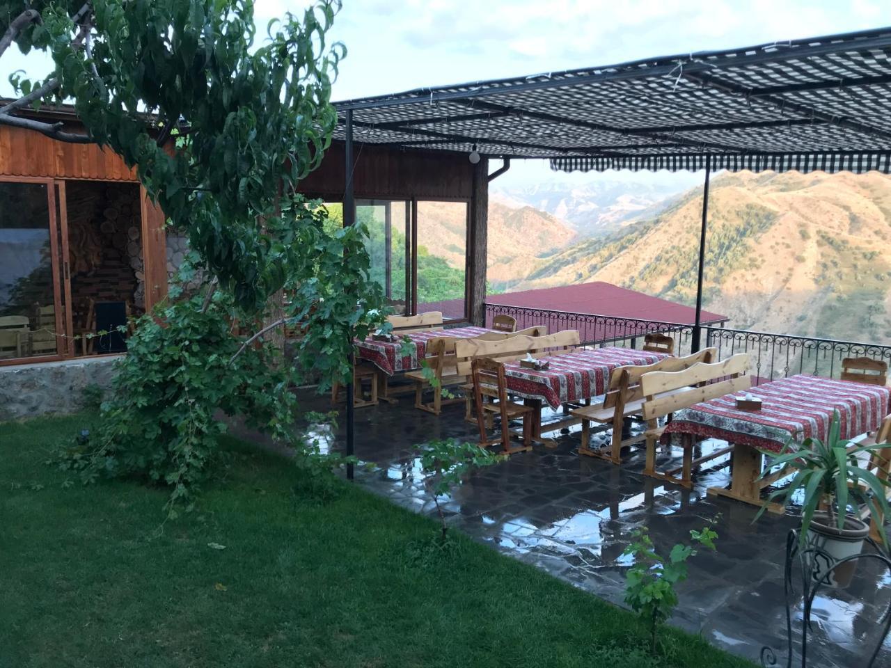 Garni Bread House Hotel Exterior photo